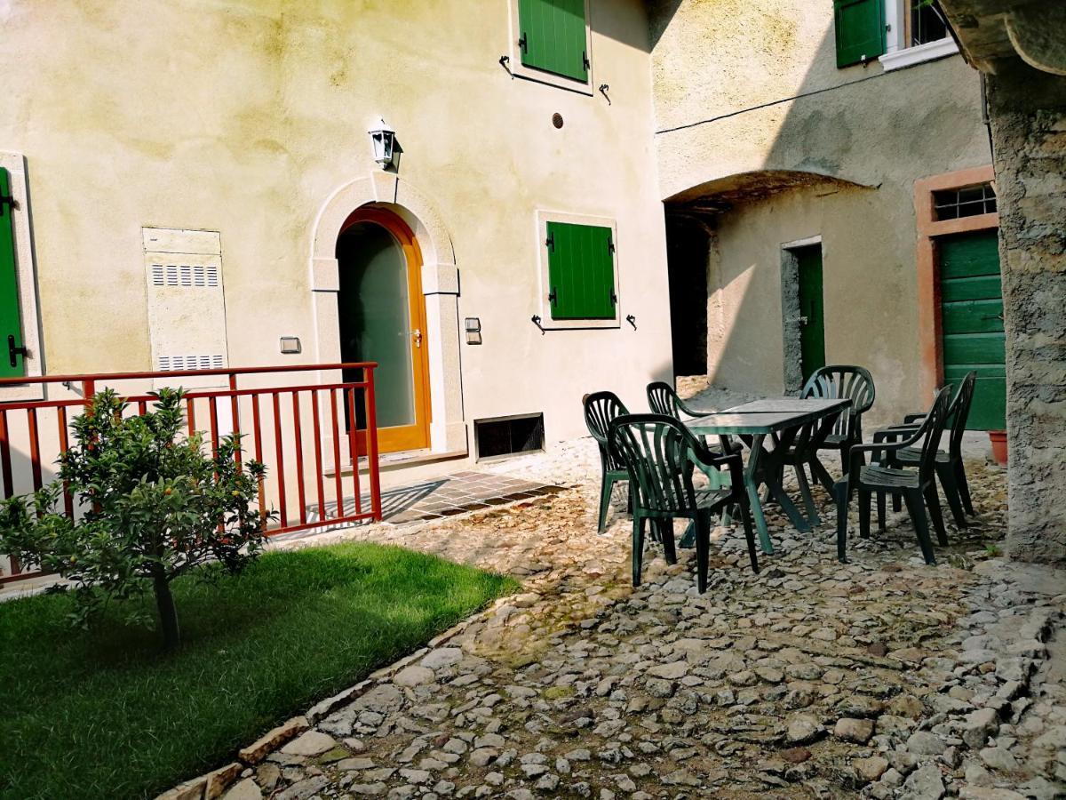 Casa Antico Borgo - Appartamento 1 Assenza di Brenzone Bagian luar foto